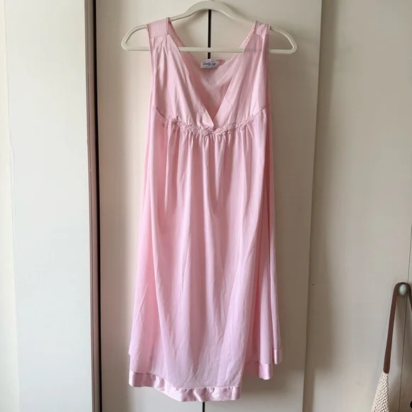 Vintage Vanity Fair Blush Pink Sleeveless Chemise Slip Dress 💝 Plus Size 2XL - Picture 1 of 7